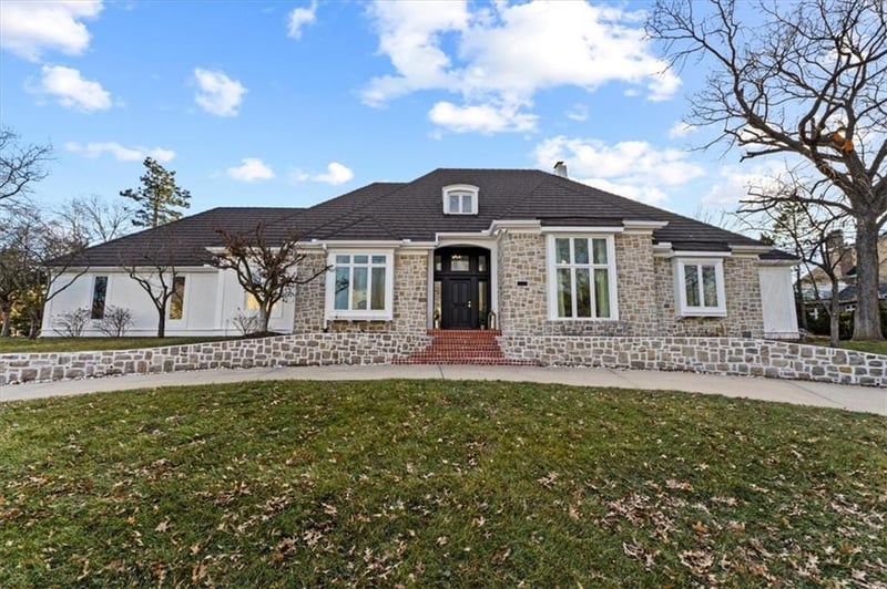 11323 W 121st Ter, Overland Park, KS 66213