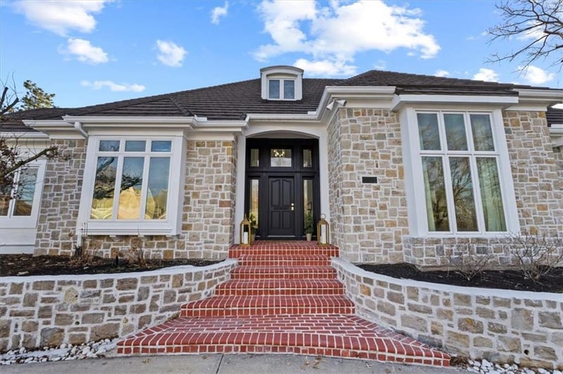 11323 W 121st Ter, Overland Park, KS 66213