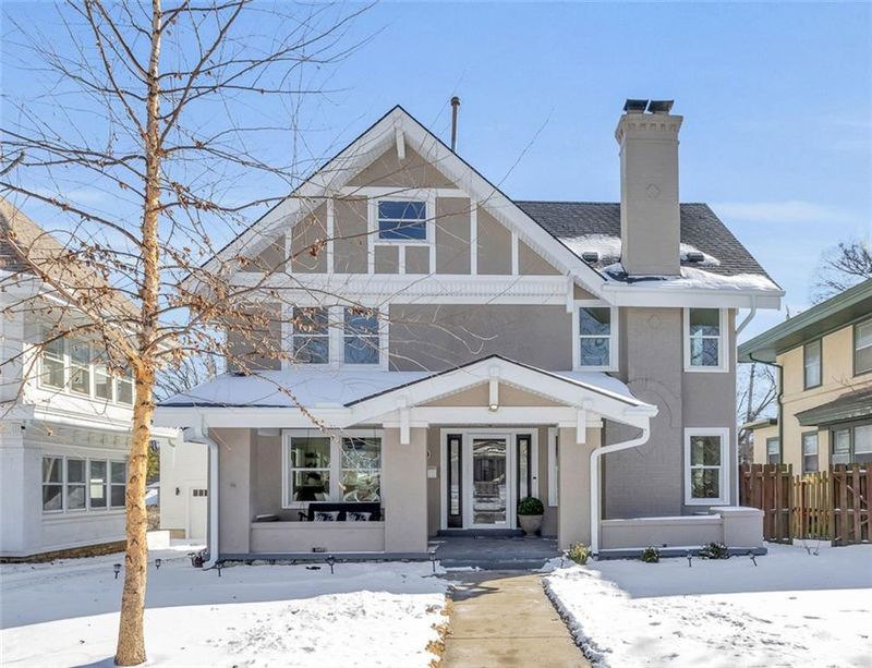 5719 Mcgee St, Kansas City, MO 64113