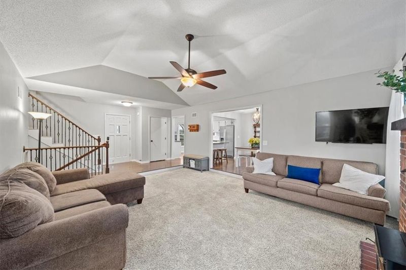 8744 NE Boone St, Kansas City, MO 64155