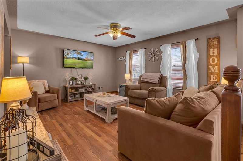 612 Russell St, Lathrop, MO 64465