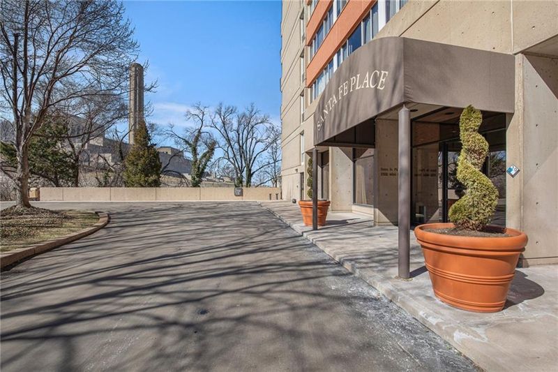 2525 Main St #406, Kansas City, MO 64108
