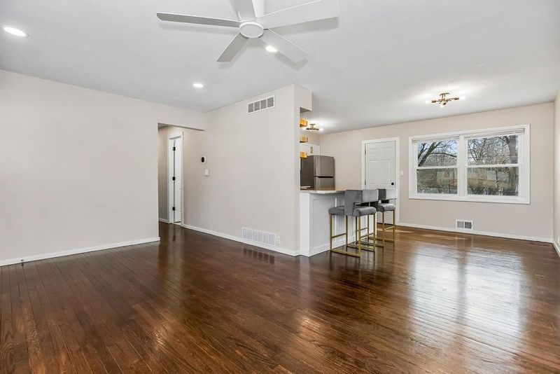 7815 E 113th Ter, Kansas City, MO 64134