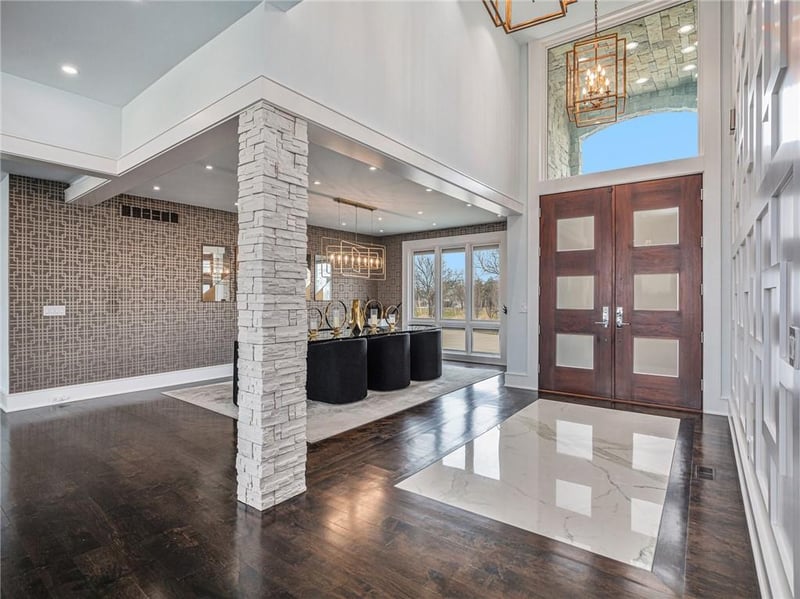 15525 Switzer Rd, Overland Park, KS 66221