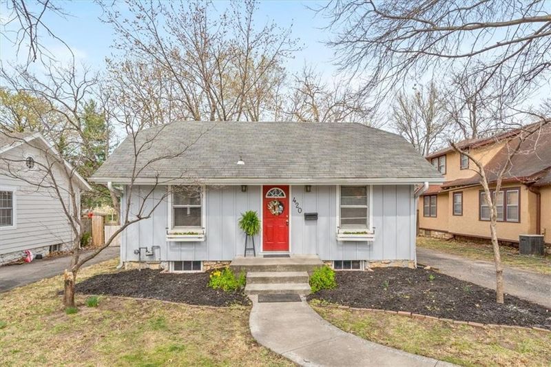 420 E 70th Ter, Kansas City, MO 64131