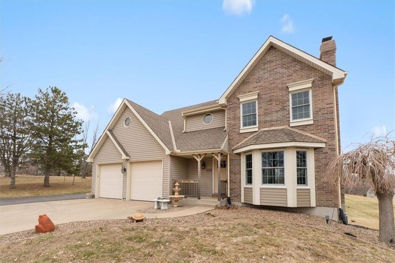 110 Broken Bridge Ln, Platte City, MO 64079