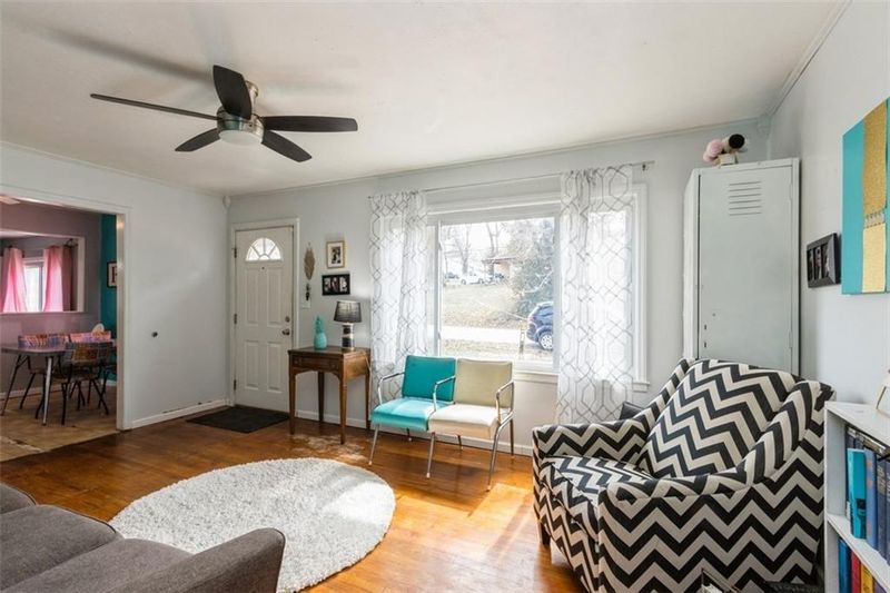 5604 E 100th Ter, Kansas City, MO 64137