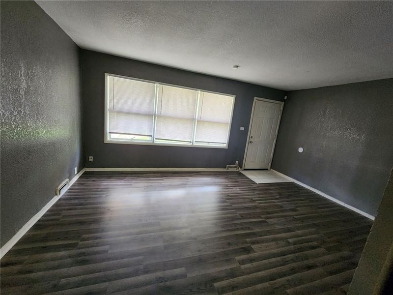 6906 E 113th Ter, Kansas City, MO 64134