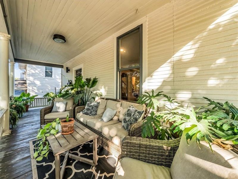 3945 Campbell St, Kansas City, MO 64110