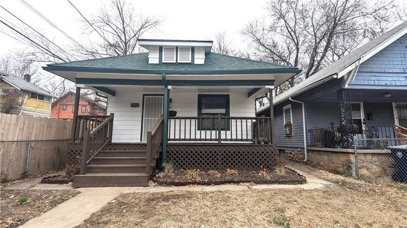 3208 E 30th Ter, Kansas City, MO 64128