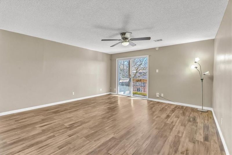 4532 Holly #4 St, Kansas City, MO 64111