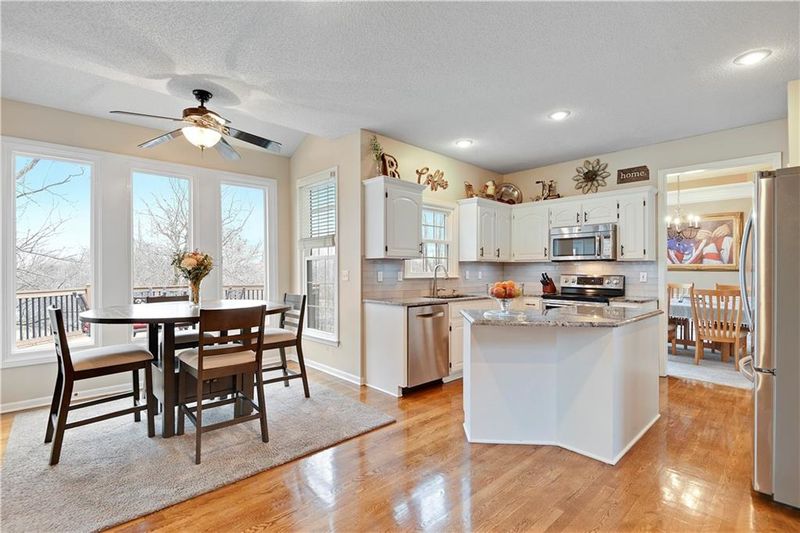 18310 W 116th St, Olathe, KS 66061