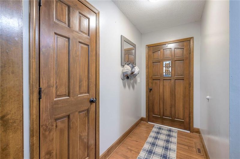 1405 Ann Ave, Harrisonville, MO 64701