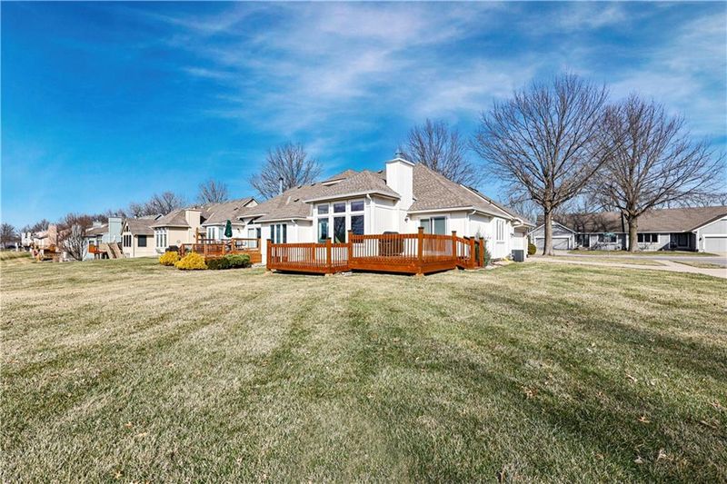 8806 Crysler Ave, Kansas City, MO 64138