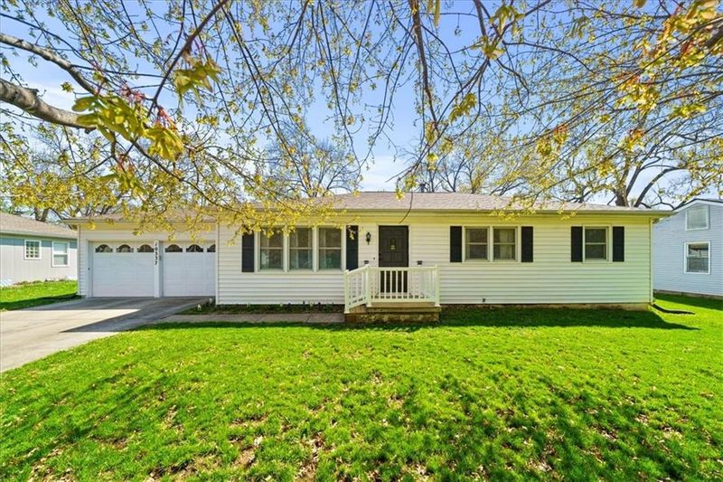 10337 Maple Dr, Overland Park, KS 66207