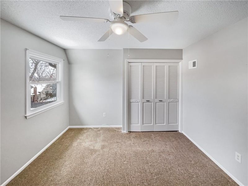 4500 79th Ter, Kansas City, MO 64151