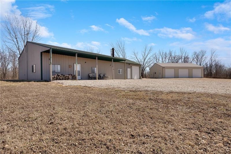 37006 E 351st St, Garden City, MO 64747