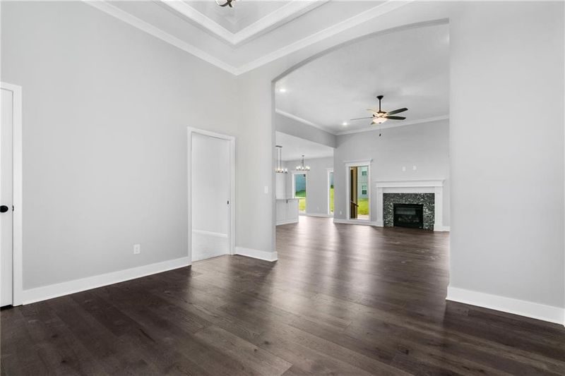 3708 NE 90th St, Kansas City, MO 64156