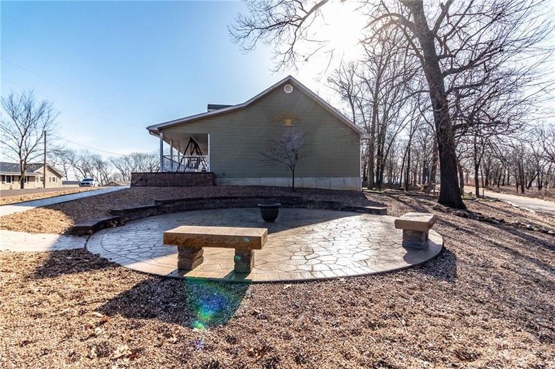 13878 Gypsy Rd, Warsaw, MO 65355