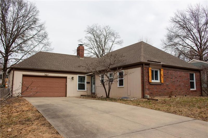 1102 W 86th St, Kansas City, MO 64114