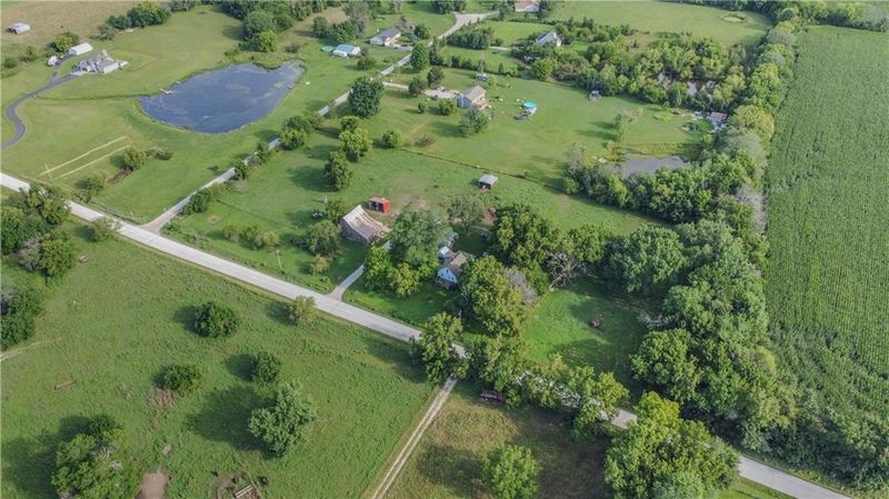 4900 E 219th St, Peculiar, MO 64078