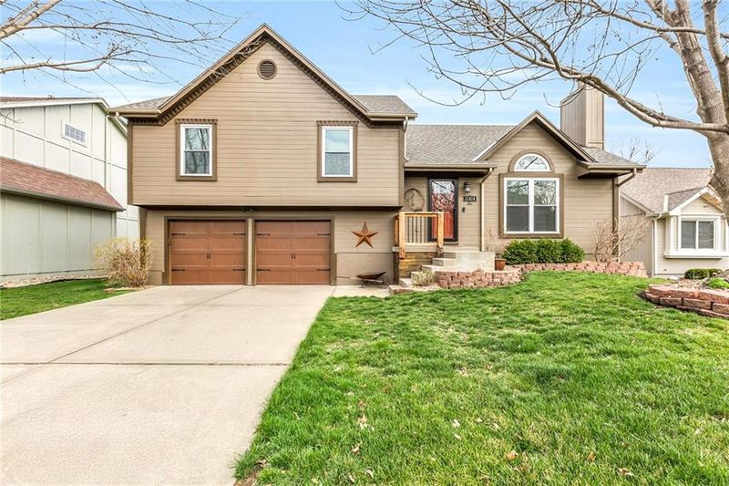 15414 W 148th Ter, Olathe, KS 66062