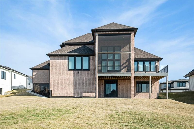 2171 NW Palisades Dr, Riverside, MO 64150
