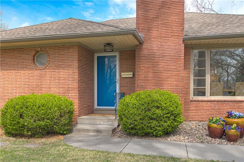 6308 W 66th St, Overland Park, KS 66202