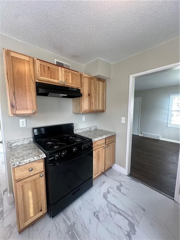 9524 Harrison St, Kansas City, MO 64131