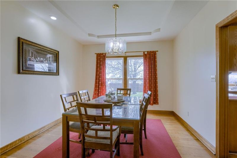1005 SE 12th Ter, Lee's Summit, MO 64081