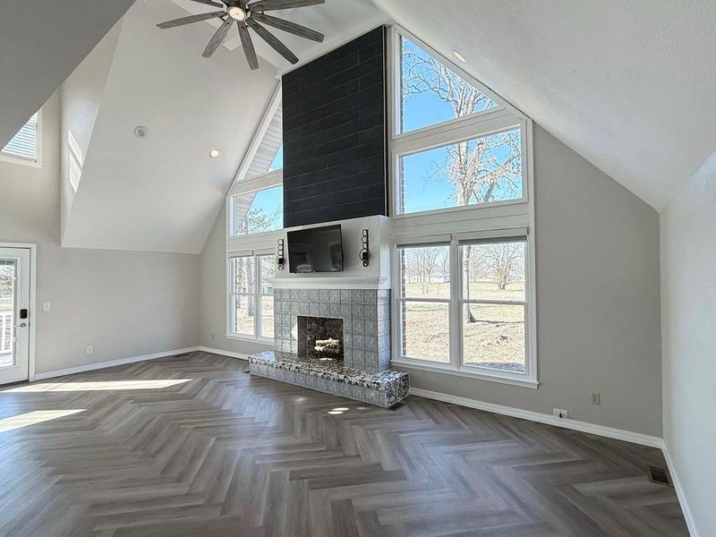 3100 E 354 Rd, El Dorado Springs, MO 64744