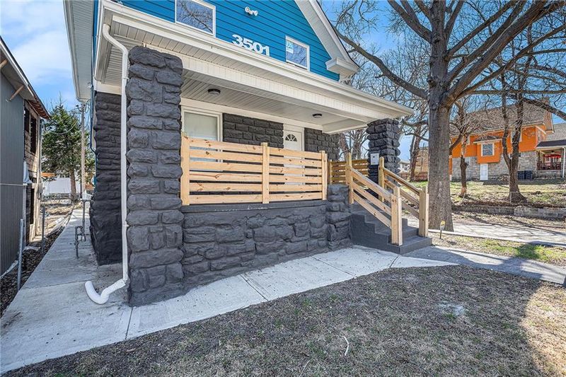 3501 E 34th St, Kansas City, MO 64128
