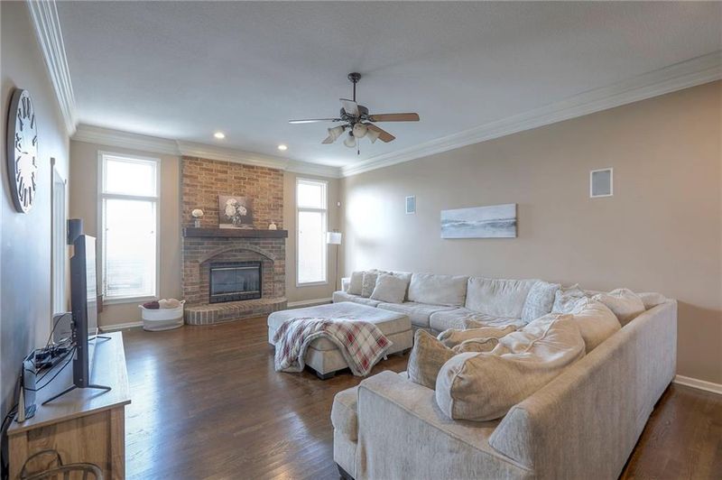 3324 Tepee Ct, Independence, MO 64057