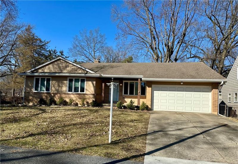 8144 Jefferson St, Kansas City, MO 64114