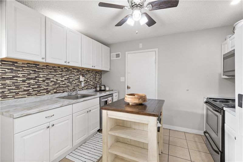 7800 E 111th Ter, Kansas City, MO 64134