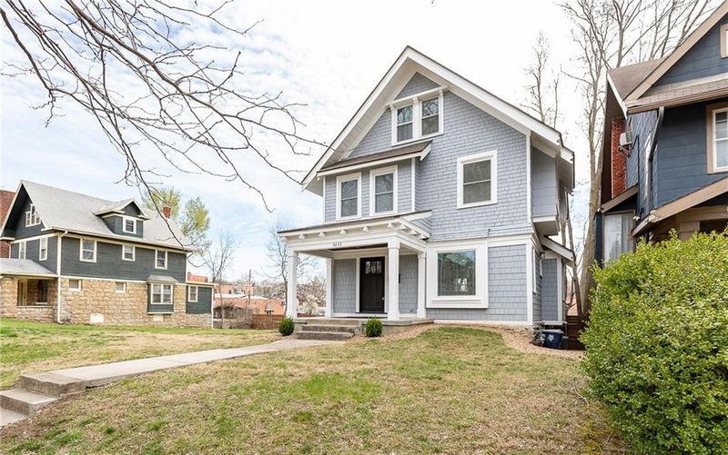 4233 Harrison St, Kansas City, MO 64110