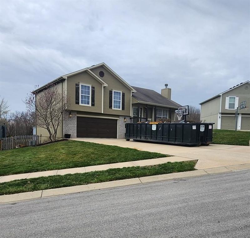4401 NE 103rd Ct, Kansas City, MO 64156
