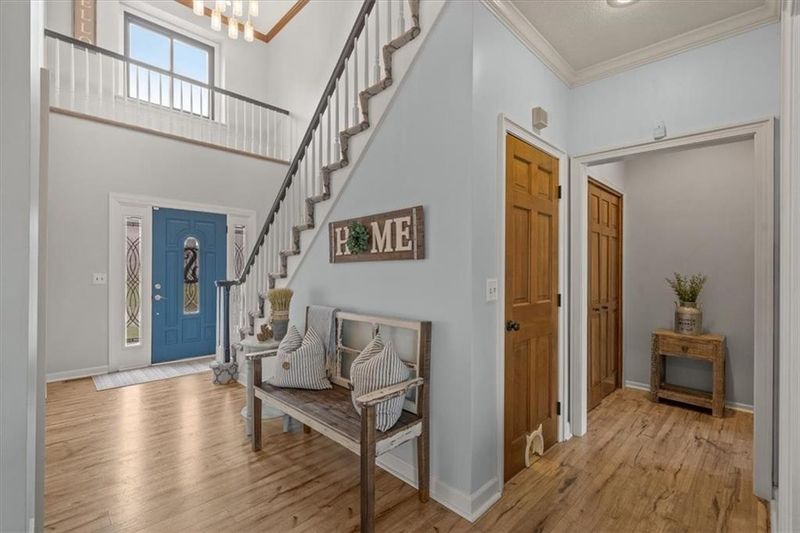 2553 NW Bent Tree Cir, Lee's Summit, MO 64081
