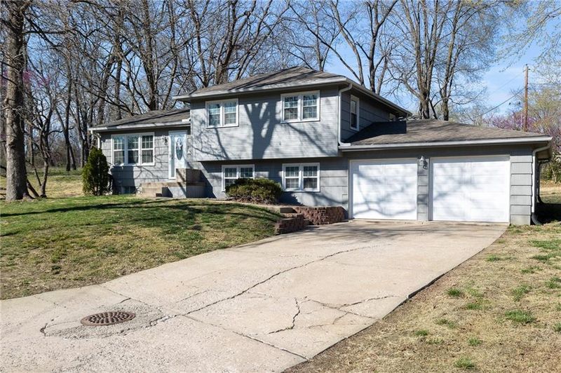 4208 50th St NE, Kansas City, MO 64119