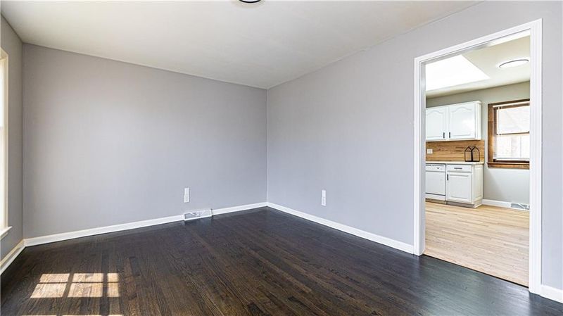 8606 E 109th St, Kansas City, MO 64134