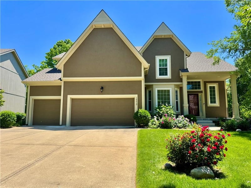 14413 Stearns St, Overland Park, KS 66211