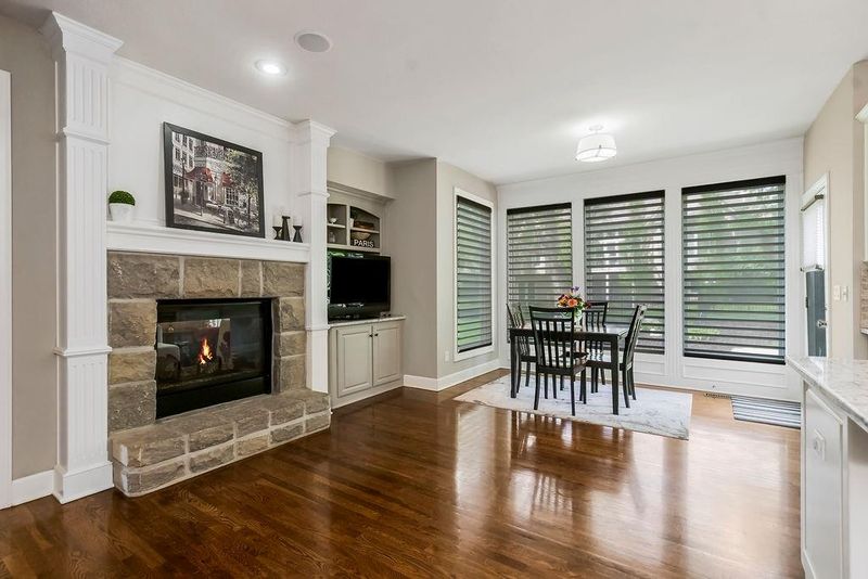 14446 Aberdeen Ct, Leawood, KS 66224
