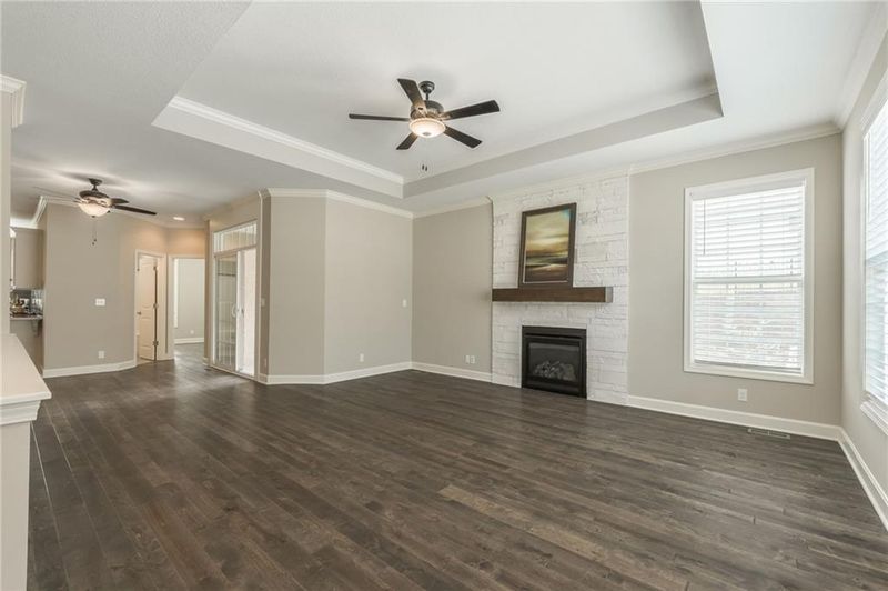 708 E 110th Ter, Kansas City, MO 64131