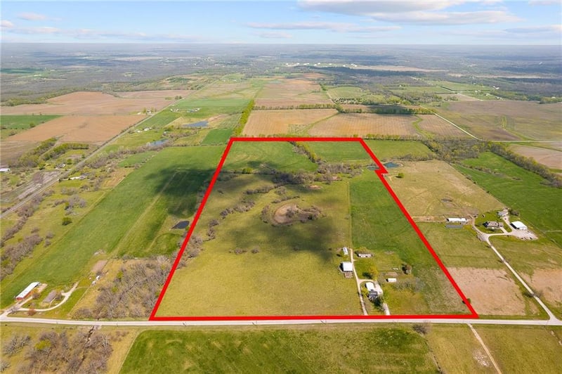 9006 E State Route W N/A, Drexel, MO 64742