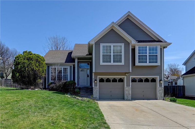 8703 N Carson Ave, Kansas City, MO 64153