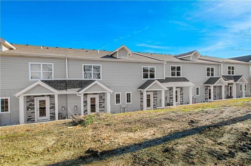1083 N Findley St, Olathe, KS 66061