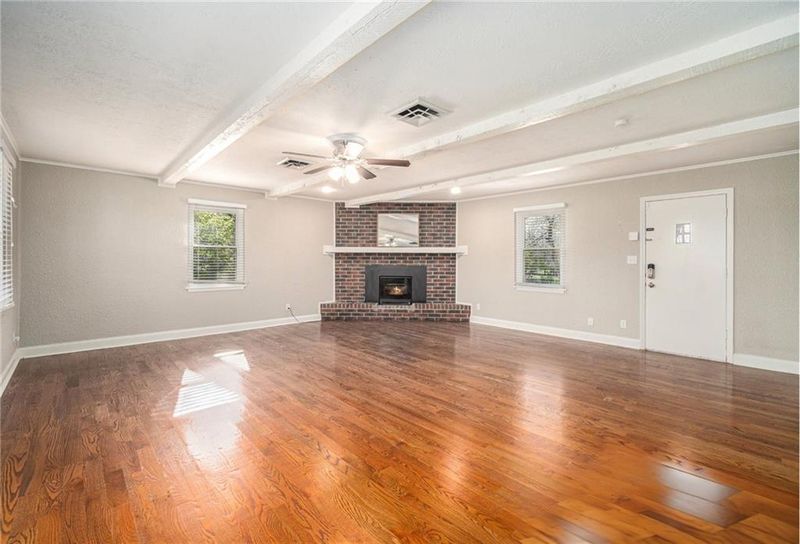 2105 E 129th St, Kansas City, MO 64146