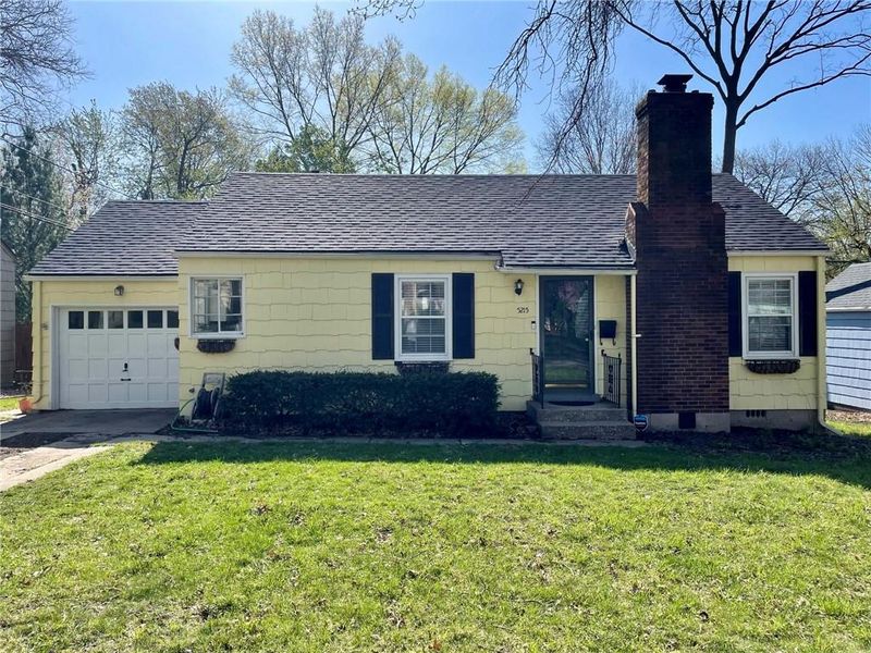 5215 Juniper Dr, Roeland Park, KS 66205