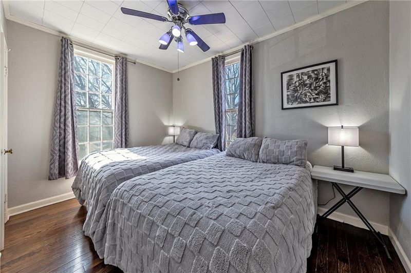 2833 Angelique St, St Joseph, MO 64503