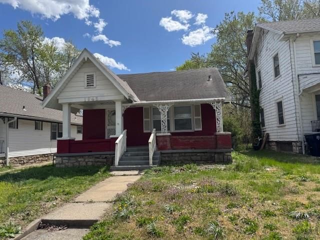 1943 E 71st Ter, Kansas City, MO 64132